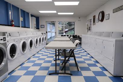 Squires Laundry and Showers
