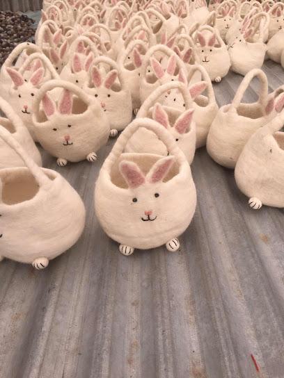 Ashish Crafts and Creations