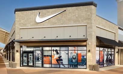 Nike Factory Store - Aurora